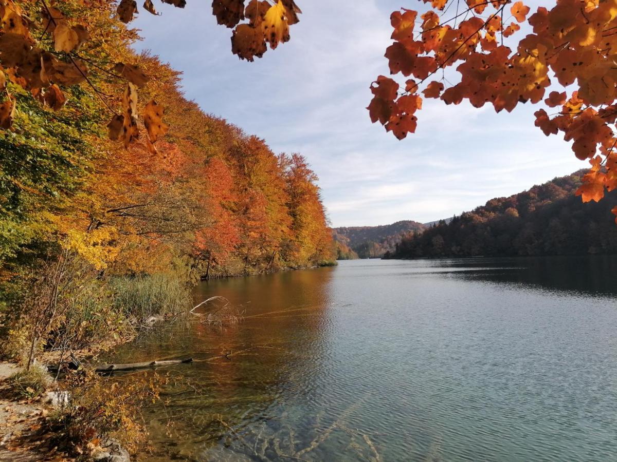 Plitvice Lakes Konak Daic Jezerce Exteriör bild